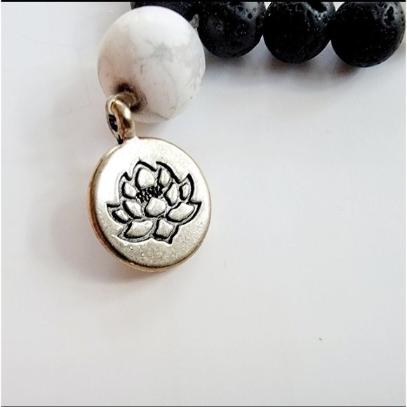 Mindful Mandala Meditation Zen Garden Craft Kit Gift Necklace Jewelry Color Book - Picture 4 of 6